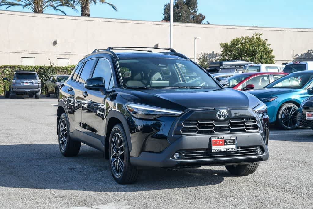 Thumbnail: 2026 Toyota Corolla Cross - 3