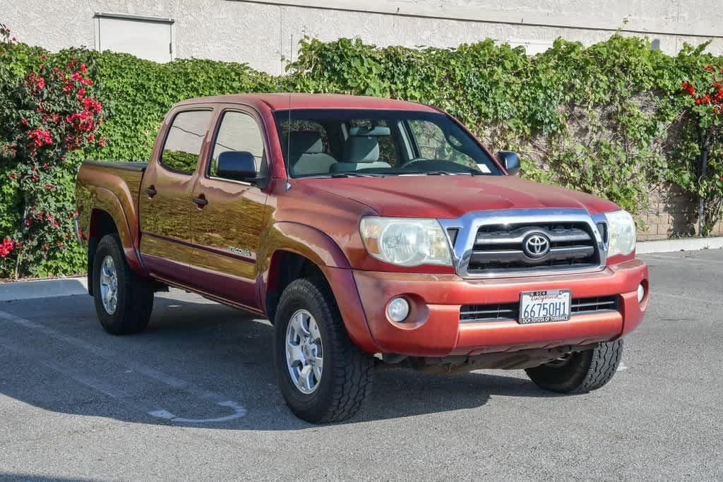 Thumbnail: 2006 Toyota Tacoma - 3