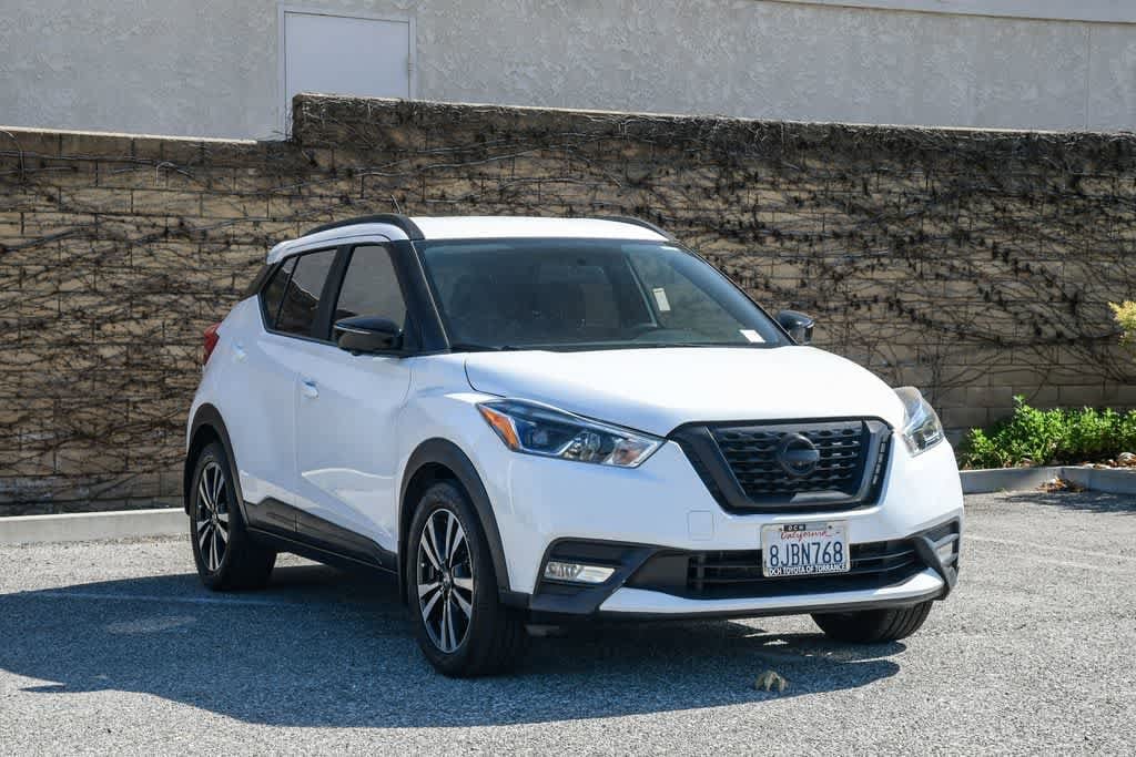 Thumbnail: 2018 Nissan Kicks - 3