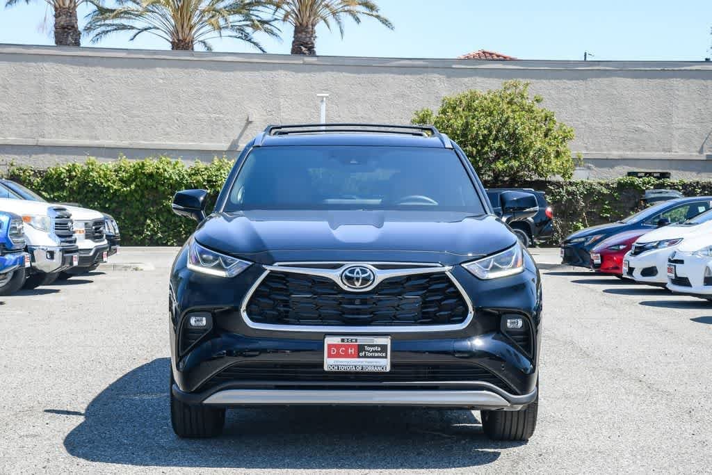 Thumbnail: 2026 Toyota Highlander - 2