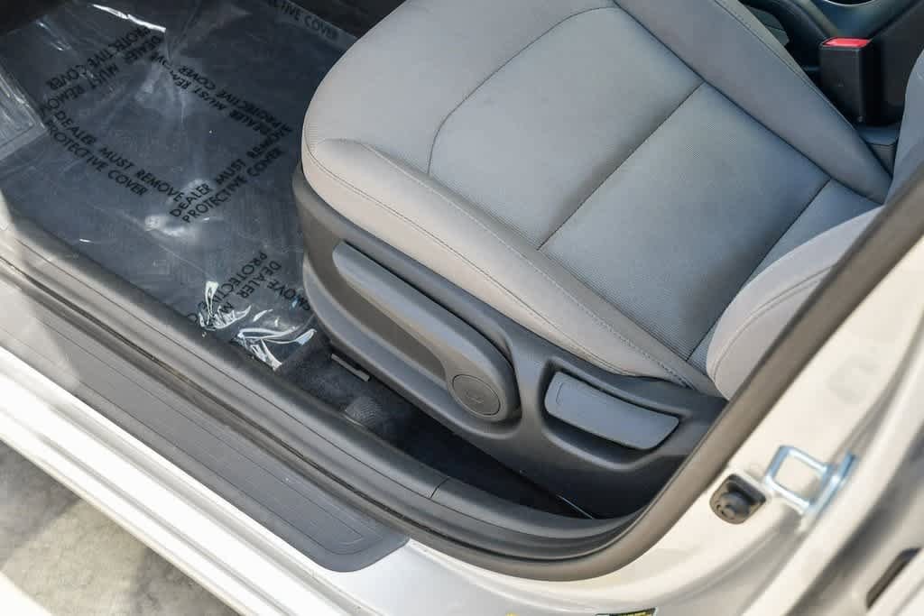 Thumbnail: 2017 Hyundai Elantra - 20