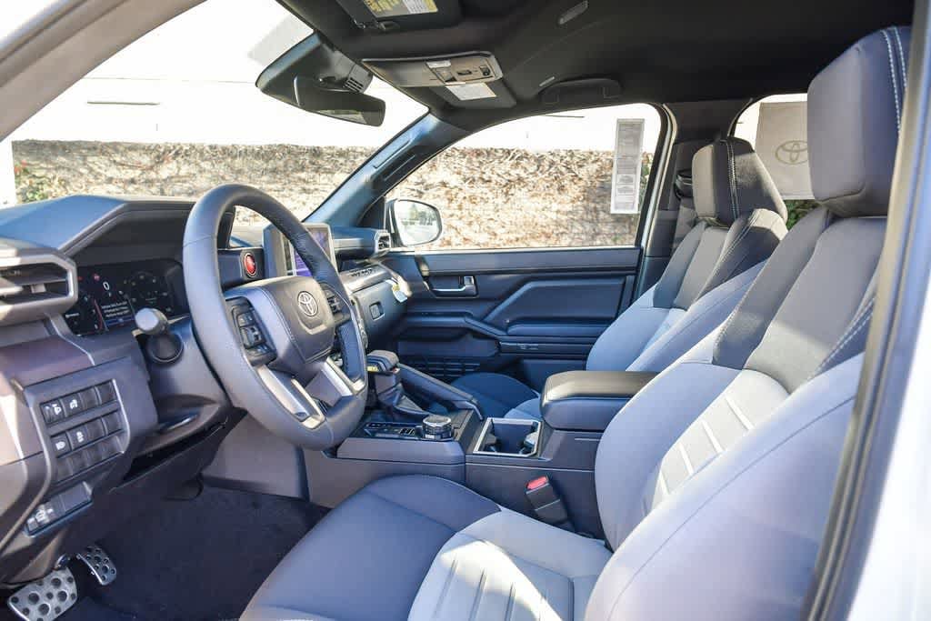 2026 Toyota Tacoma TRD Sport - Photo 17