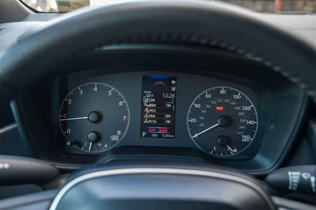 Thumbnail: 2025 Toyota Corolla - 26