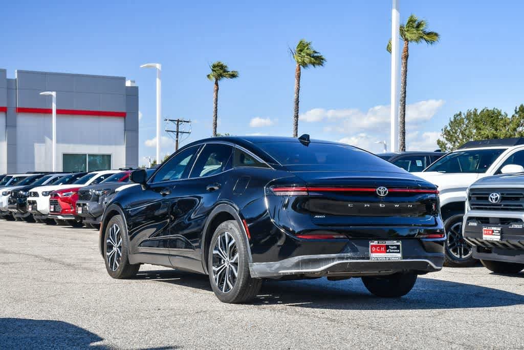 Thumbnail: 2023 Toyota Crown - 9