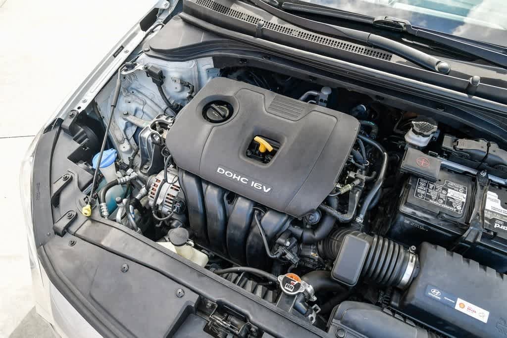 Thumbnail: 2017 Hyundai Elantra - 27