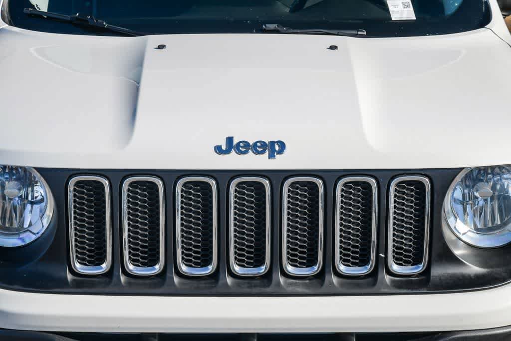 Thumbnail: 2016 Jeep Renegade - 4
