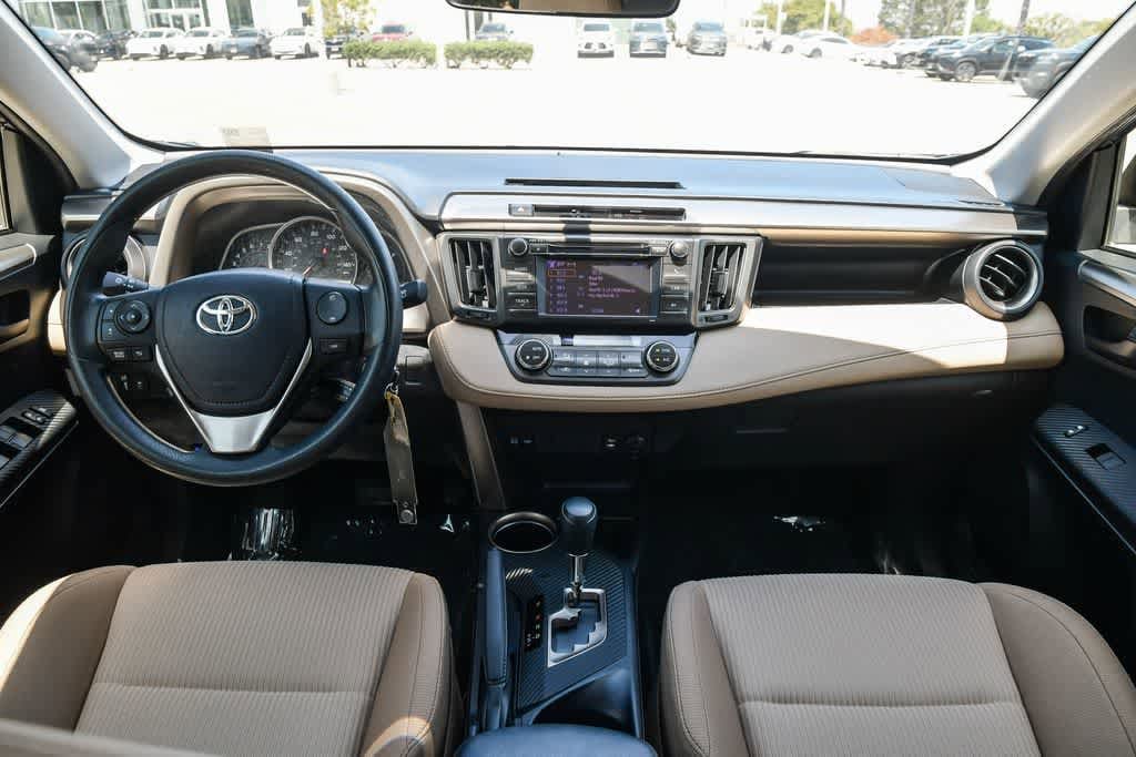 Thumbnail: 2013 Toyota RAV4 - 14