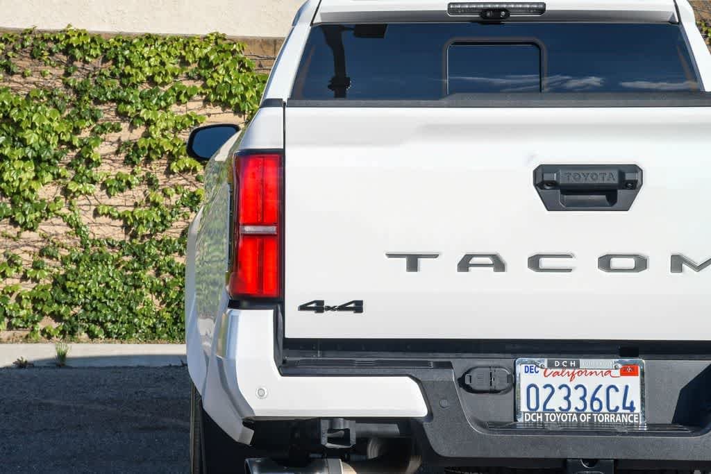 2024 Toyota Tacoma TRD Sport photo 5