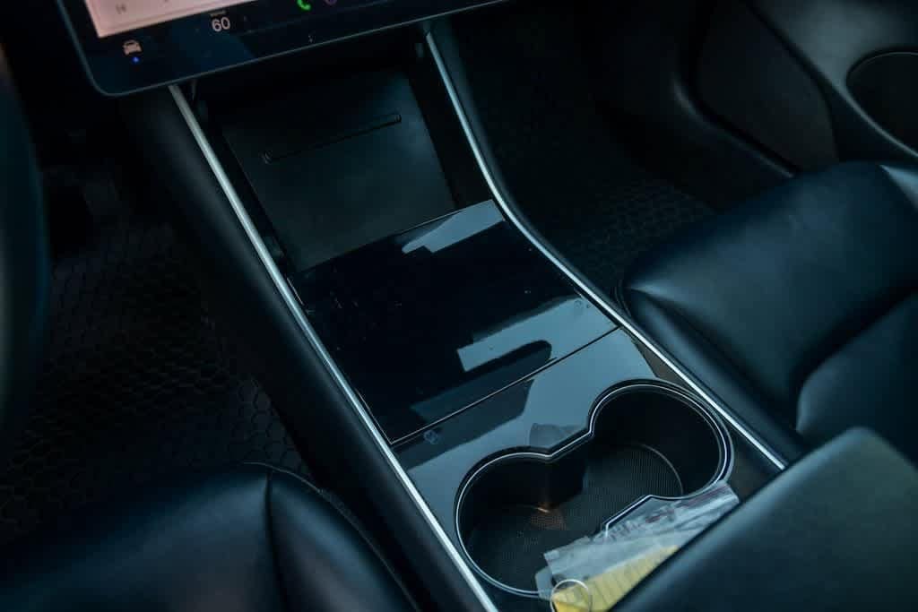 Thumbnail: 2019 Tesla Model 3 - 22