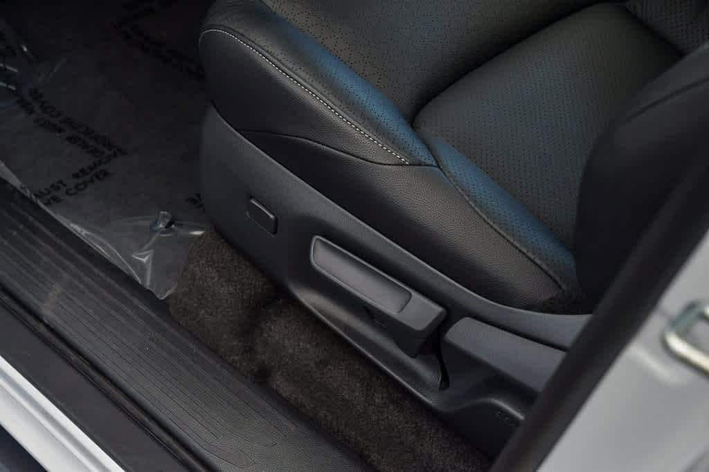 Thumbnail: 2025 Toyota 4Runner - 24