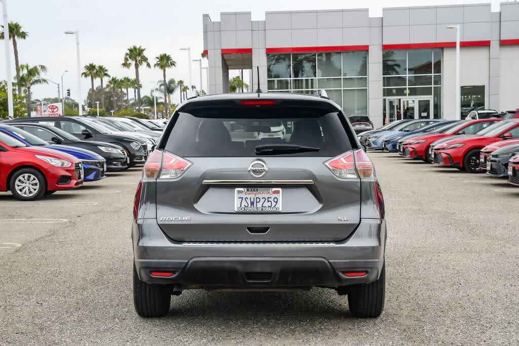 2016 Nissan Rogue SL photo 3
