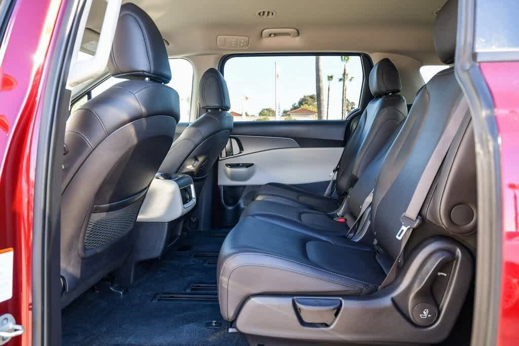 Thumbnail: 2024 Kia Carnival - 18