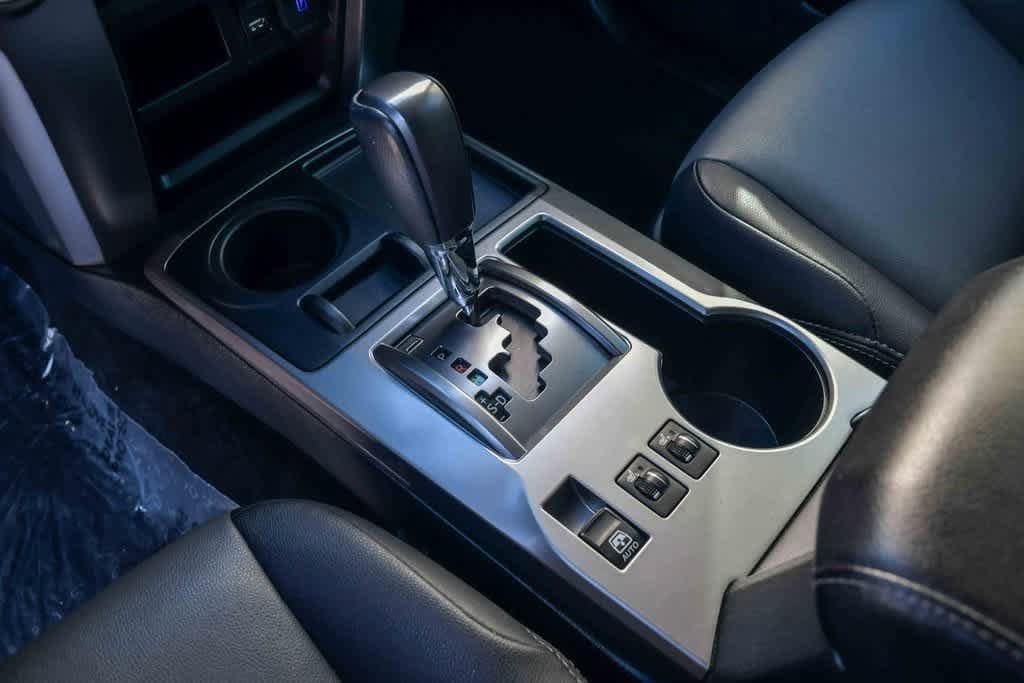 2022 Toyota 4Runner SR5 22