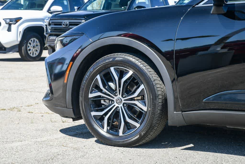 Thumbnail: 2025 Toyota Crown - 10