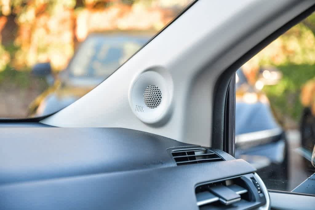 Thumbnail: 2022 Toyota Sienna - 26