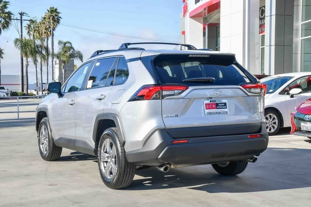 Thumbnail: 2025 Toyota RAV4 - 9