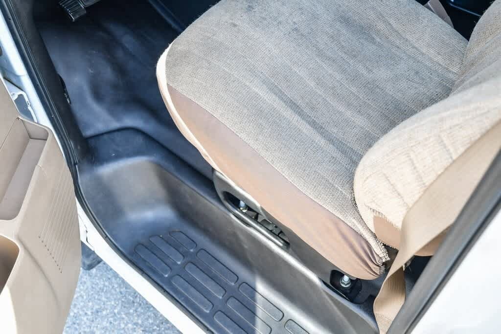 Thumbnail: 2019 GMC Savana - 22