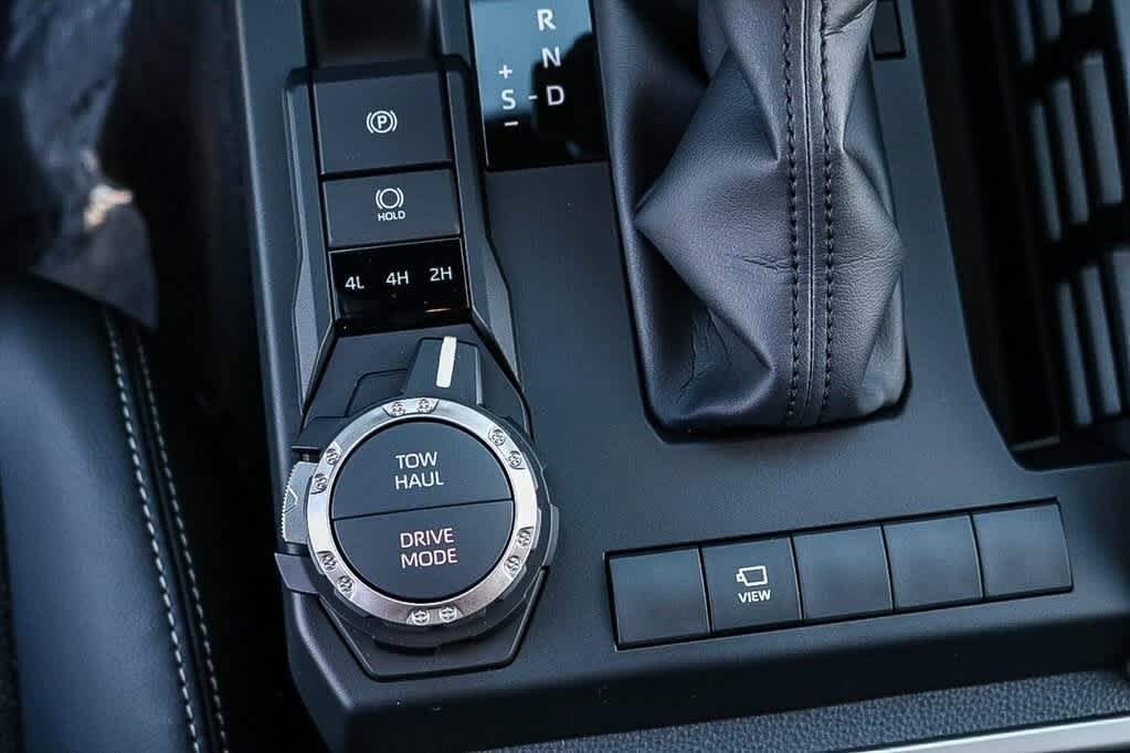 Thumbnail: 2025 Toyota 4Runner - 20