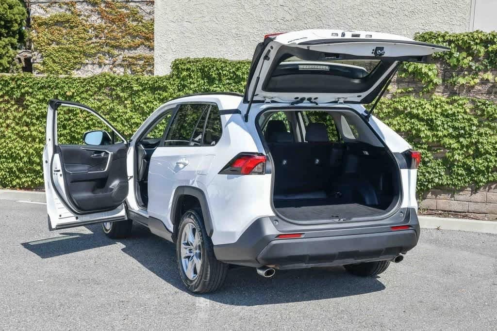 Thumbnail: 2024 Toyota RAV4 - 27