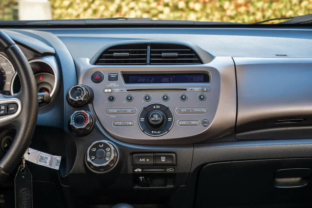 Thumbnail: 2009 Honda Fit - 13
