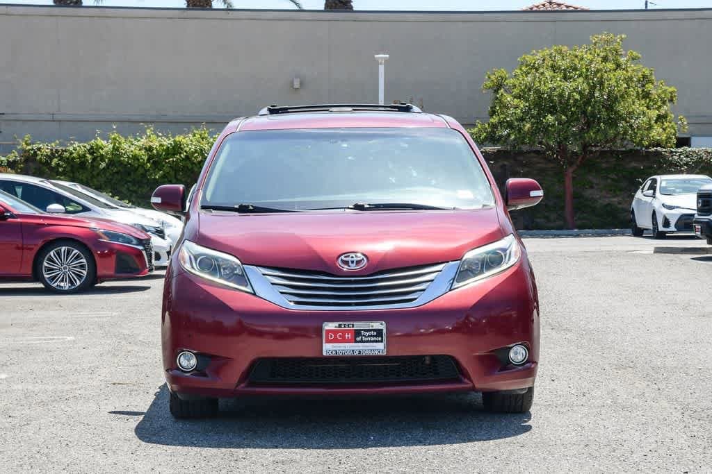 Thumbnail: 2015 Toyota Sienna - 2