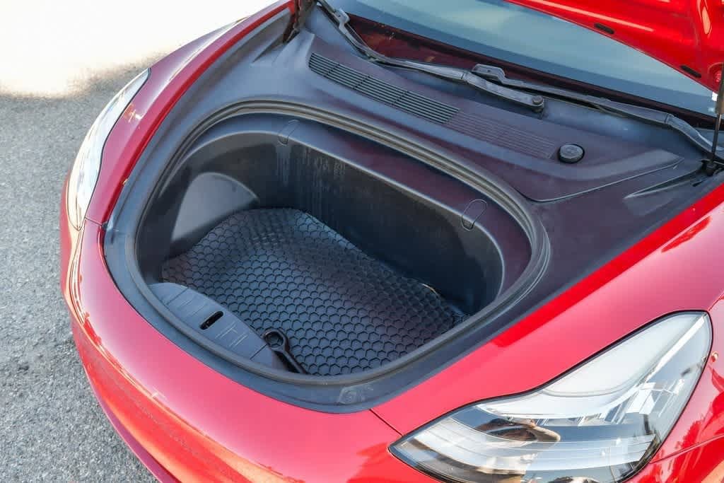 Thumbnail: 2019 Tesla Model 3 - 31