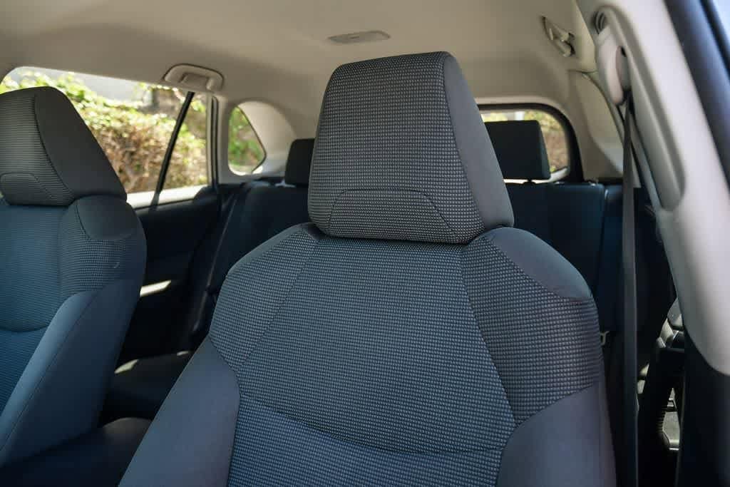 Thumbnail: 2023 Toyota RAV4 - 17