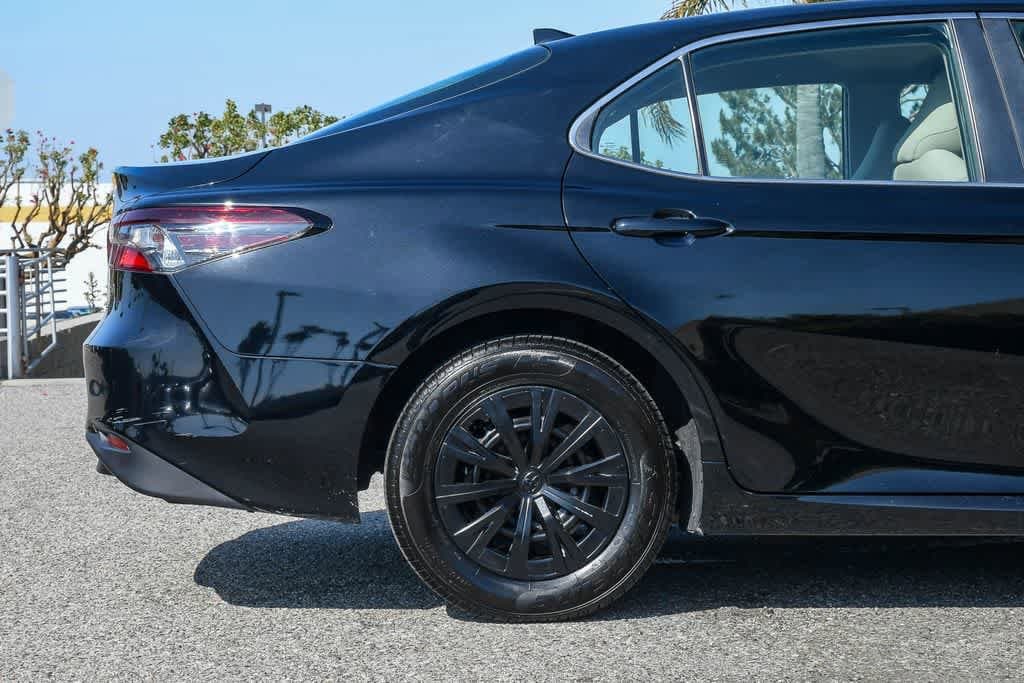 Thumbnail: 2022 Toyota Camry - 10
