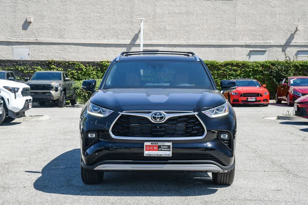 Thumbnail: 2026 Toyota Highlander - 2