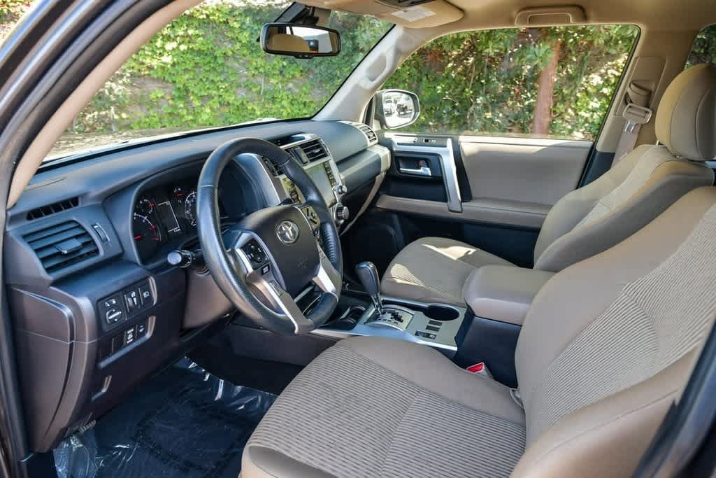 Thumbnail: 2023 Toyota 4Runner - 16