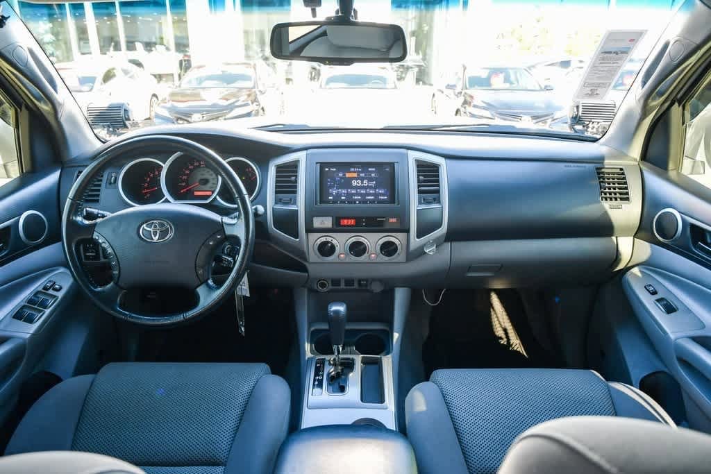 Thumbnail: 2011 Toyota Tacoma - 18