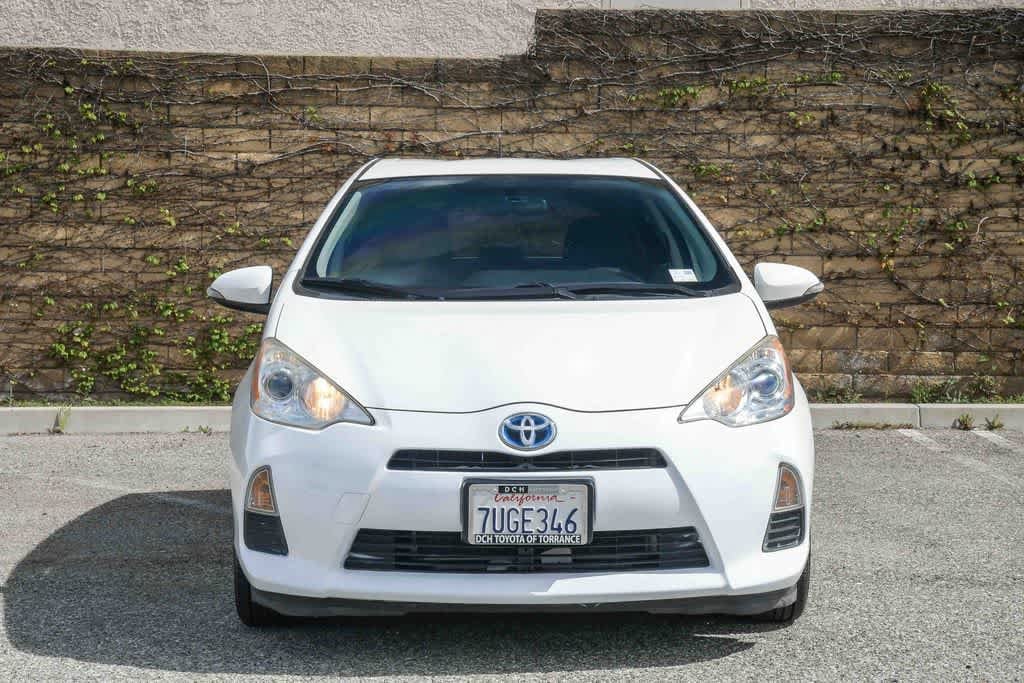 Thumbnail: 2013 Toyota Prius c - 2