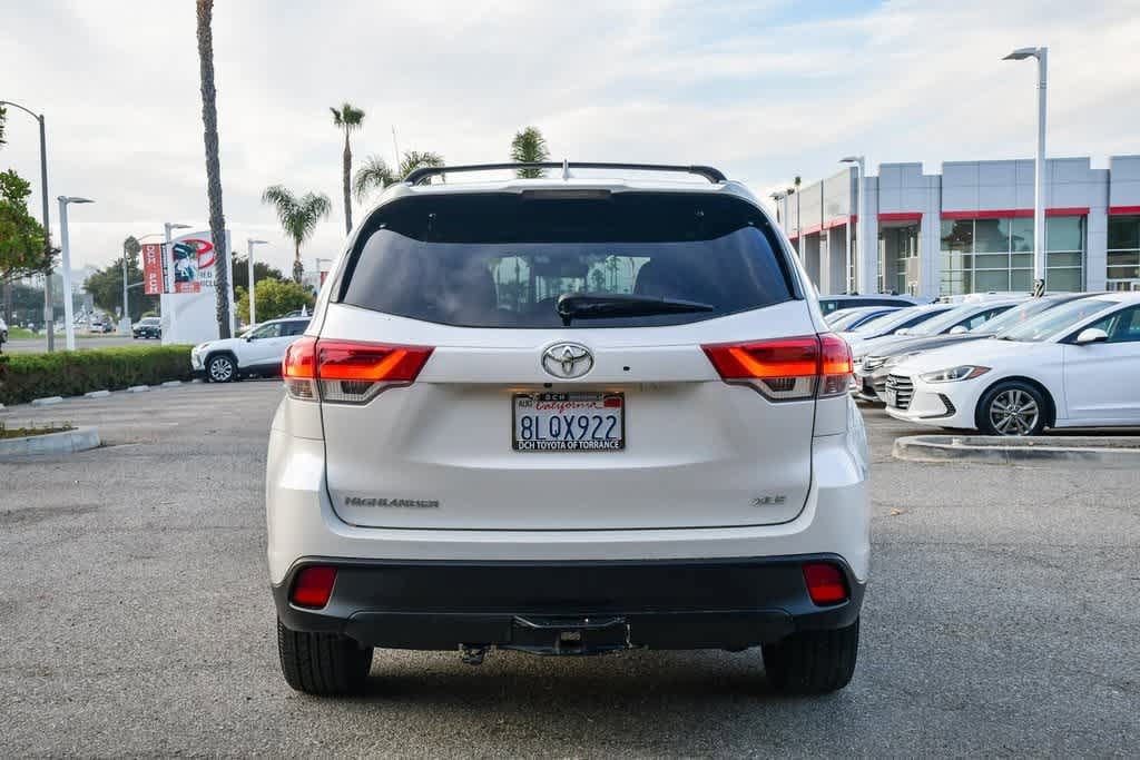Thumbnail: 2019 Toyota Highlander - 8