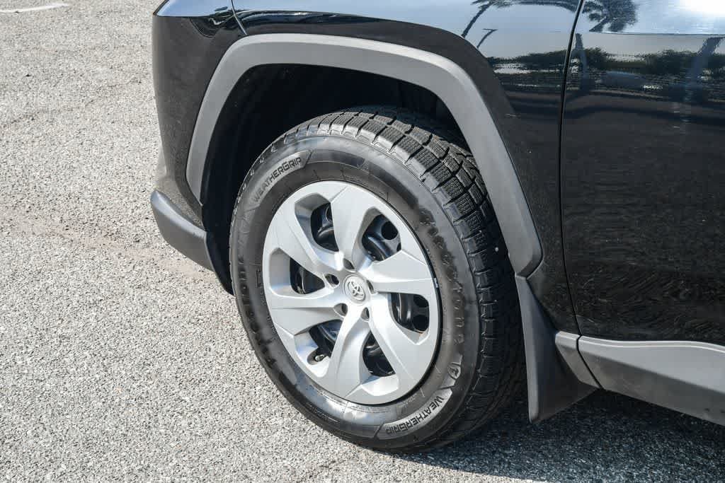 Thumbnail: 2019 Toyota RAV4 - 10