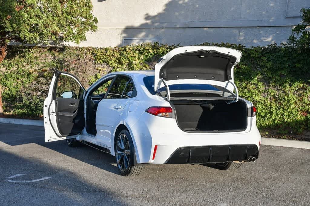 Thumbnail: 2023 Toyota Corolla - 27