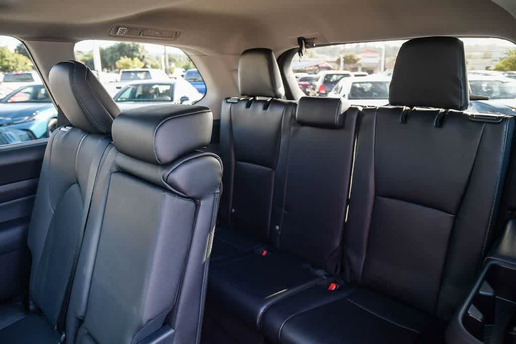 Thumbnail: 2026 Toyota Grand Highlander - 19