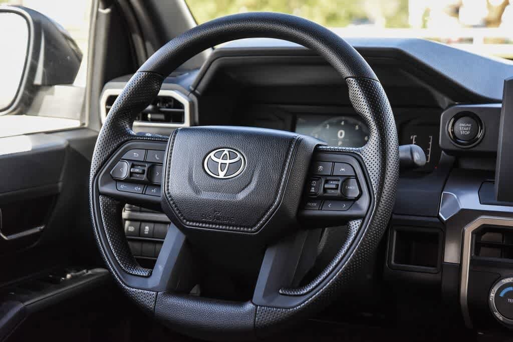 2026 Toyota Tacoma SR5 - Photo 16