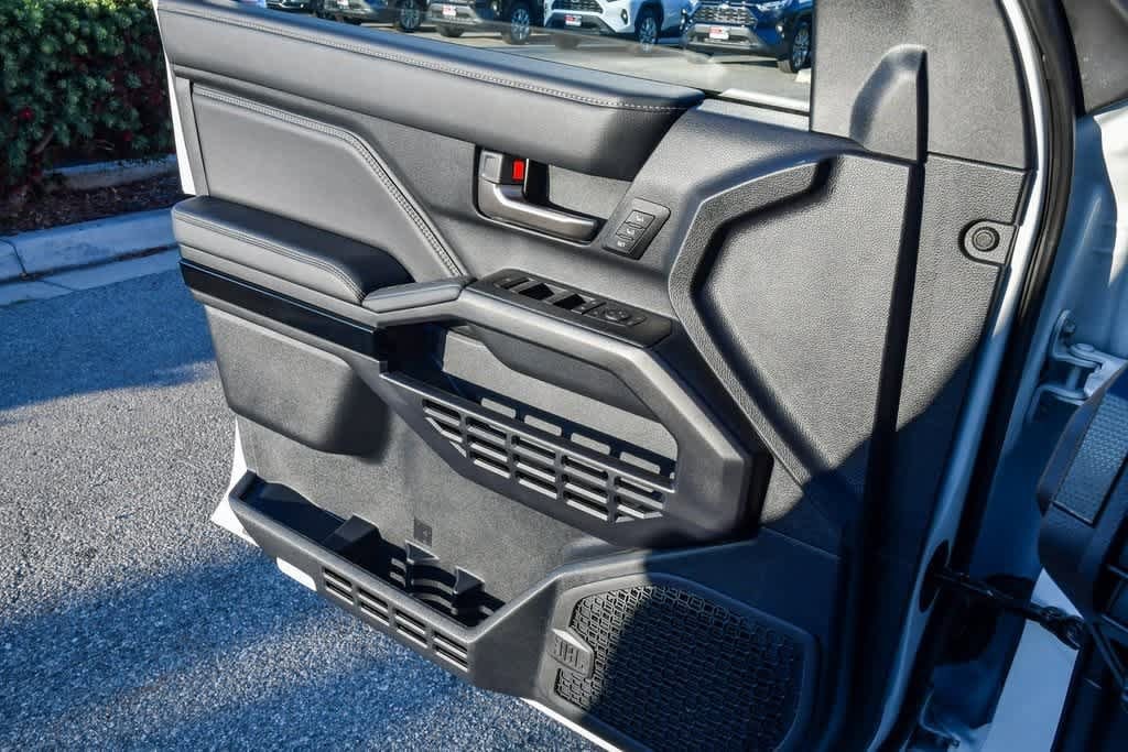 Thumbnail: 2025 Toyota 4Runner - 20