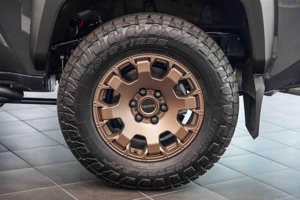 Thumbnail: 2025 Toyota 4Runner - 11