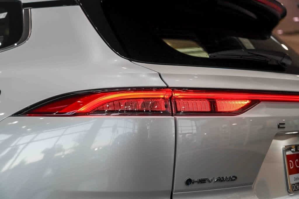 Thumbnail: 2025 Toyota Crown Signia - 9