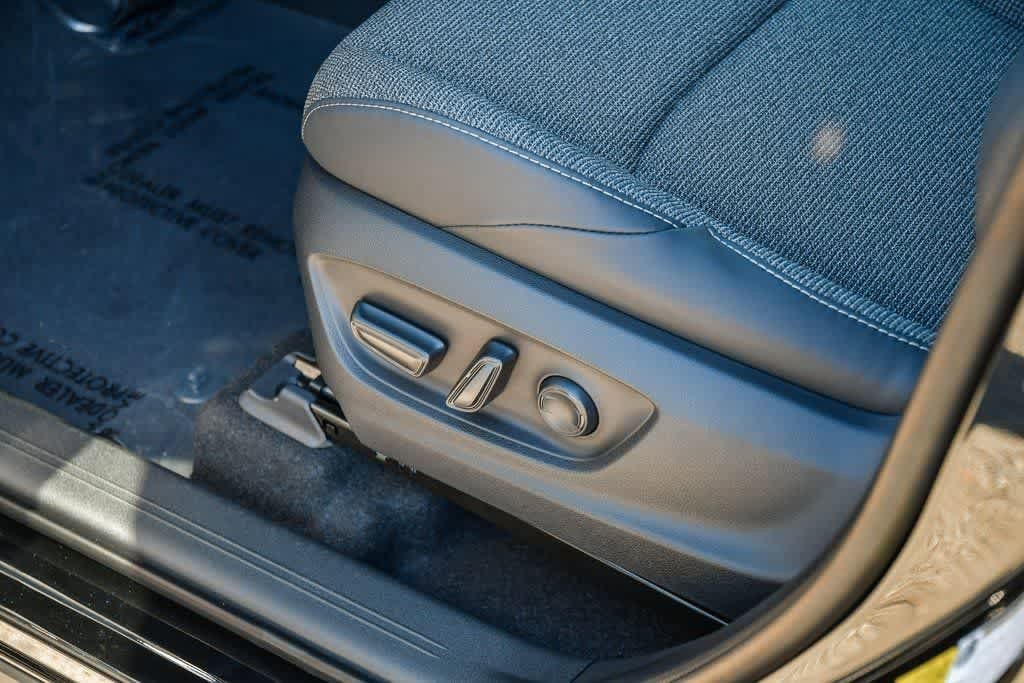 2026 Toyota bZ XLE - Photo 20