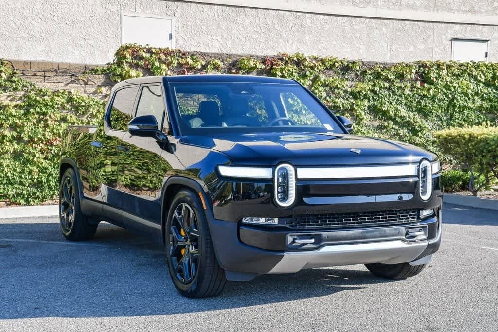 2022 Rivian R1T Adventure photo 3