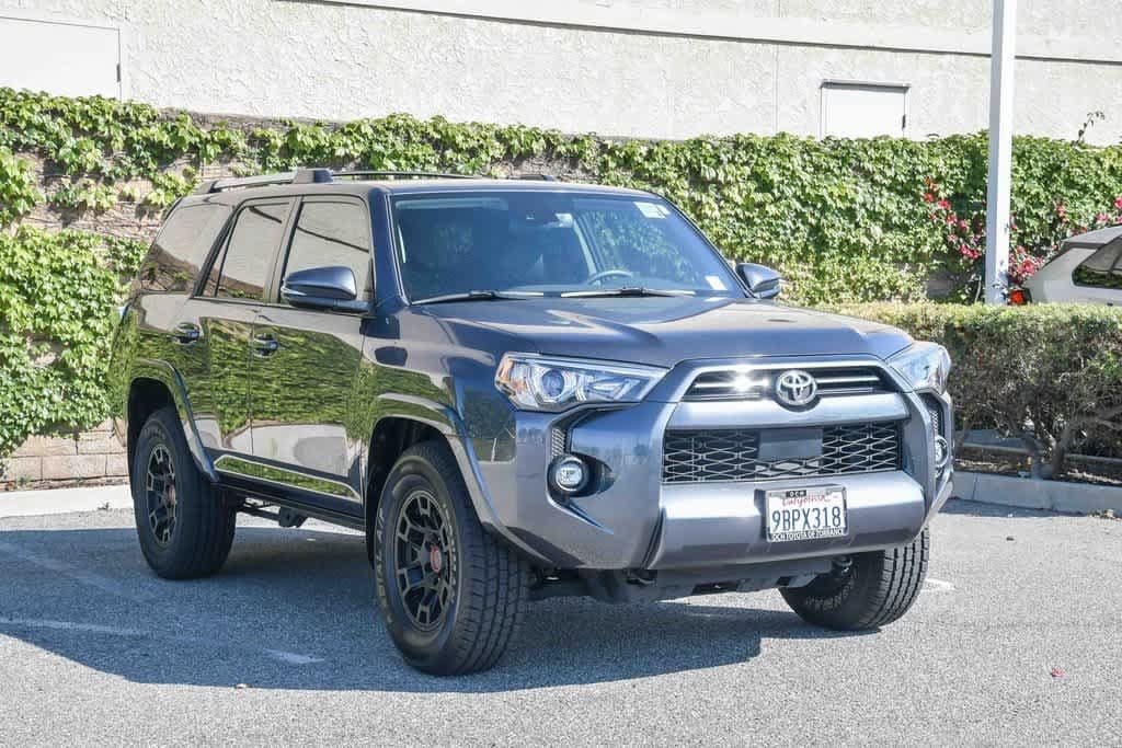 2022 Toyota 4Runner SR5 3