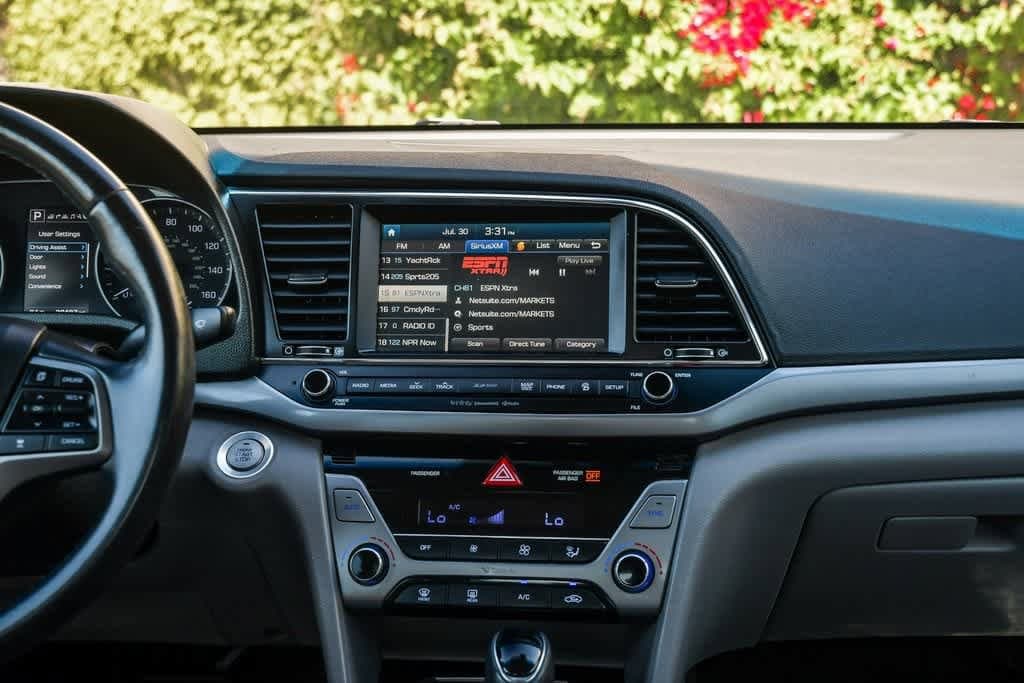 Thumbnail: 2017 Hyundai Elantra - 13