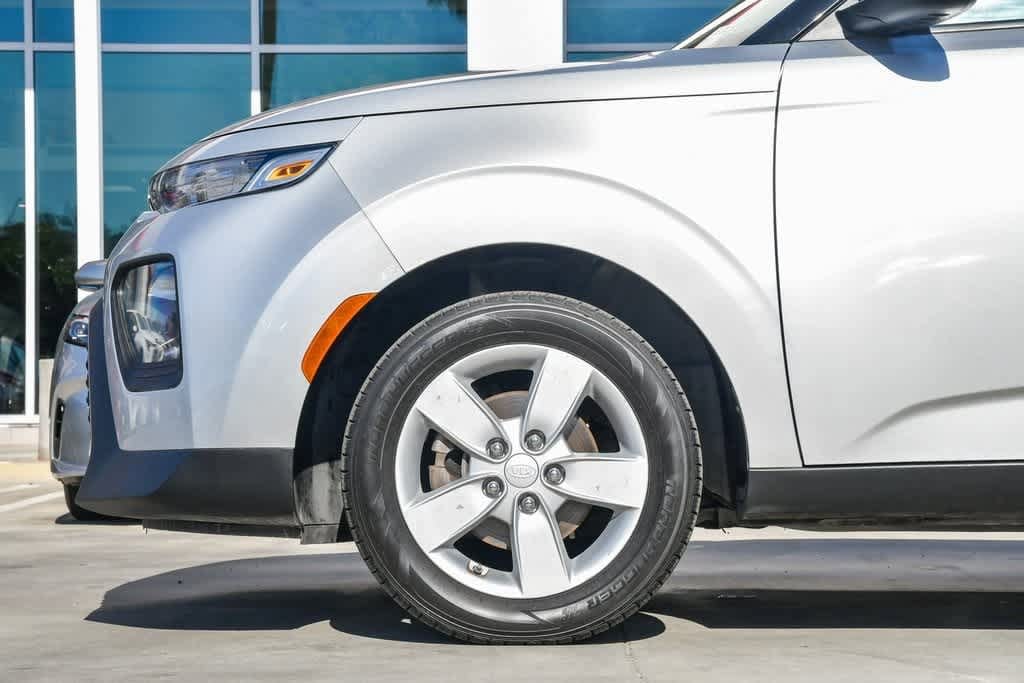 Thumbnail: 2020 Kia Soul - 10