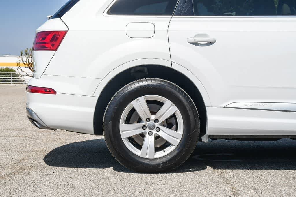 Thumbnail: 2018 Audi Q7 - 10
