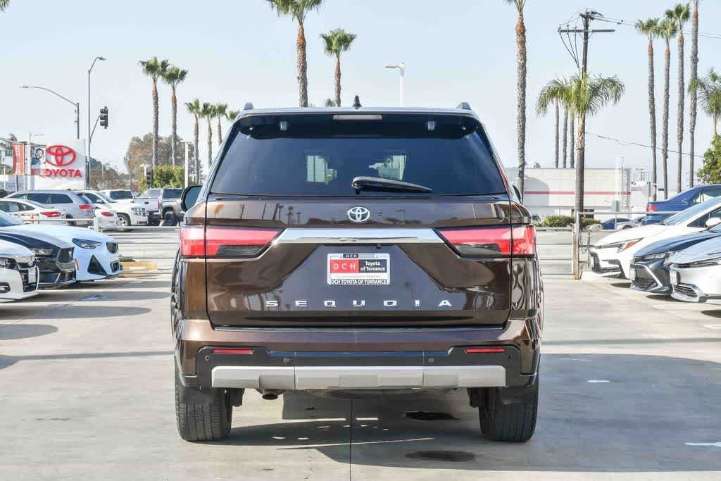 Thumbnail: 2023 Toyota Sequoia - 8