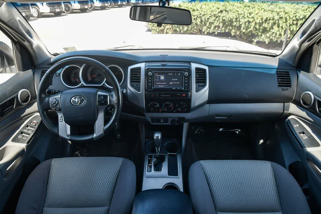 Thumbnail: 2015 Toyota Tacoma - 14