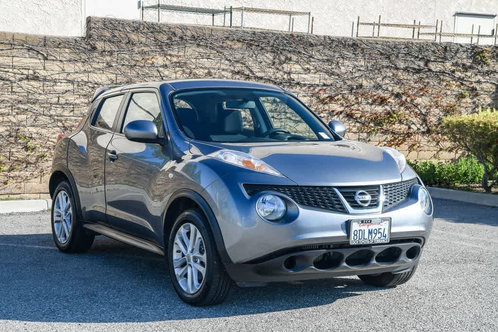2013 Nissan Juke S photo 2