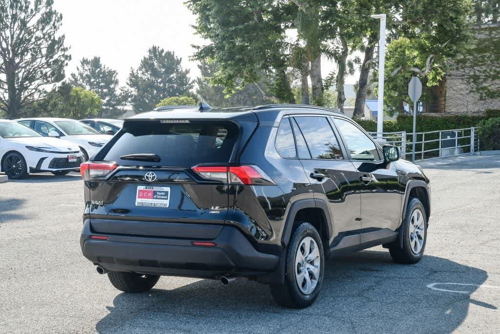 Thumbnail: 2019 Toyota RAV4 - 9
